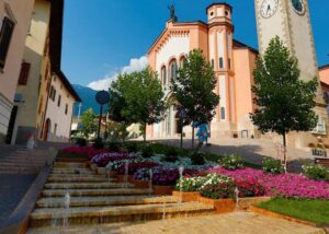 Centro storico di Levico terme pavimentazione in Marmo Grolla