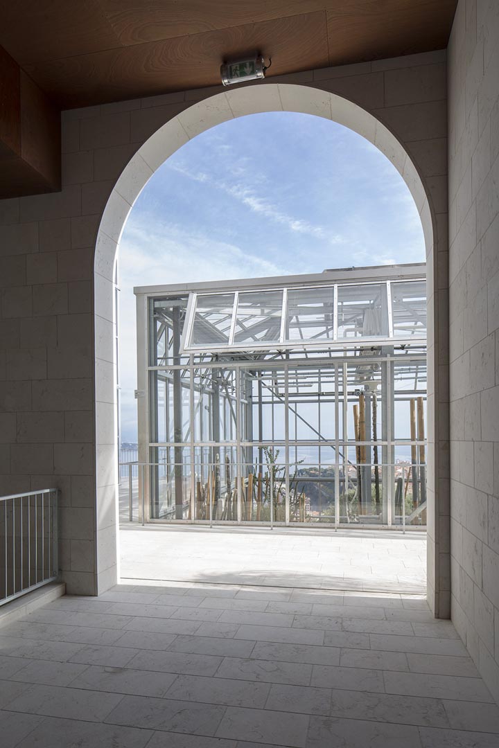 Marmo grolla per dettagli porta ad arco