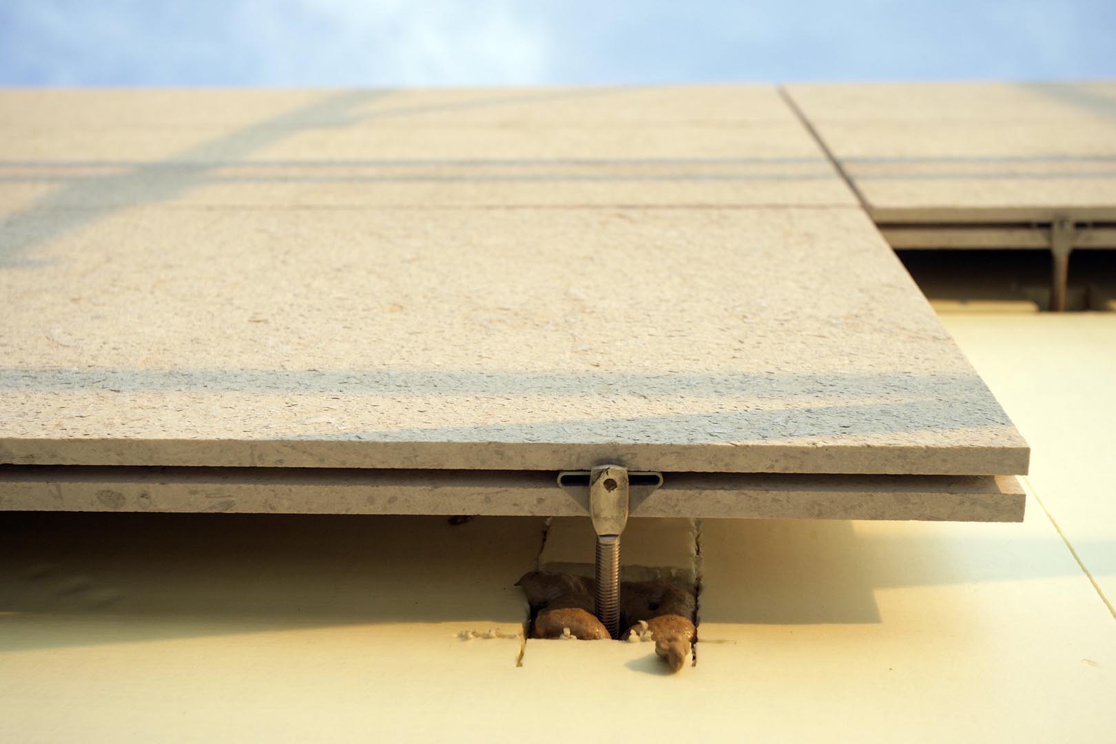 Pavimentazione in Marmo Grolla alla chiesa di Sant Alessandro Grassobbio a Bergamo