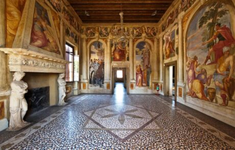 Pavimentazioni di Villa Caldogno in Marmo Grolla e Marmo Grigio Olivo