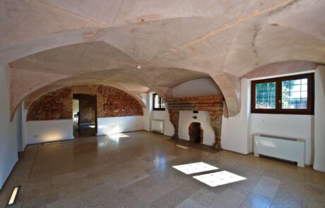 Pavimentazioni di Villa Caldogno in Marmo Grolla e Marmo Grigio Olivo