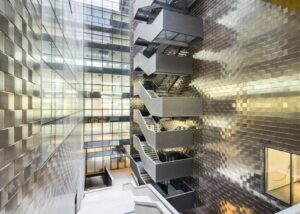 Scalinate e pavimentazioni BNL Roma in Marmo Grolla