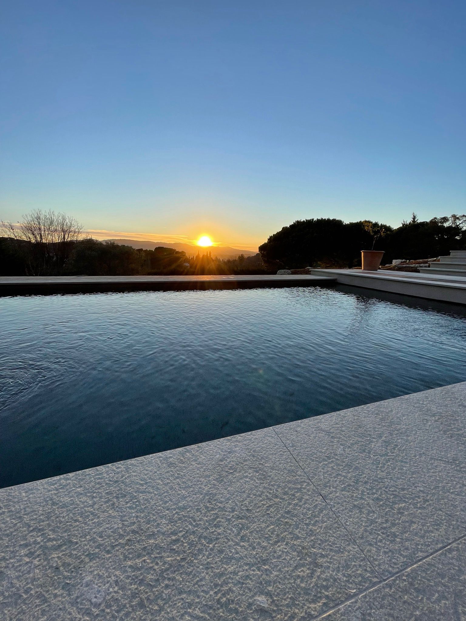 Piscine en Grigio Olivo flammé (3)