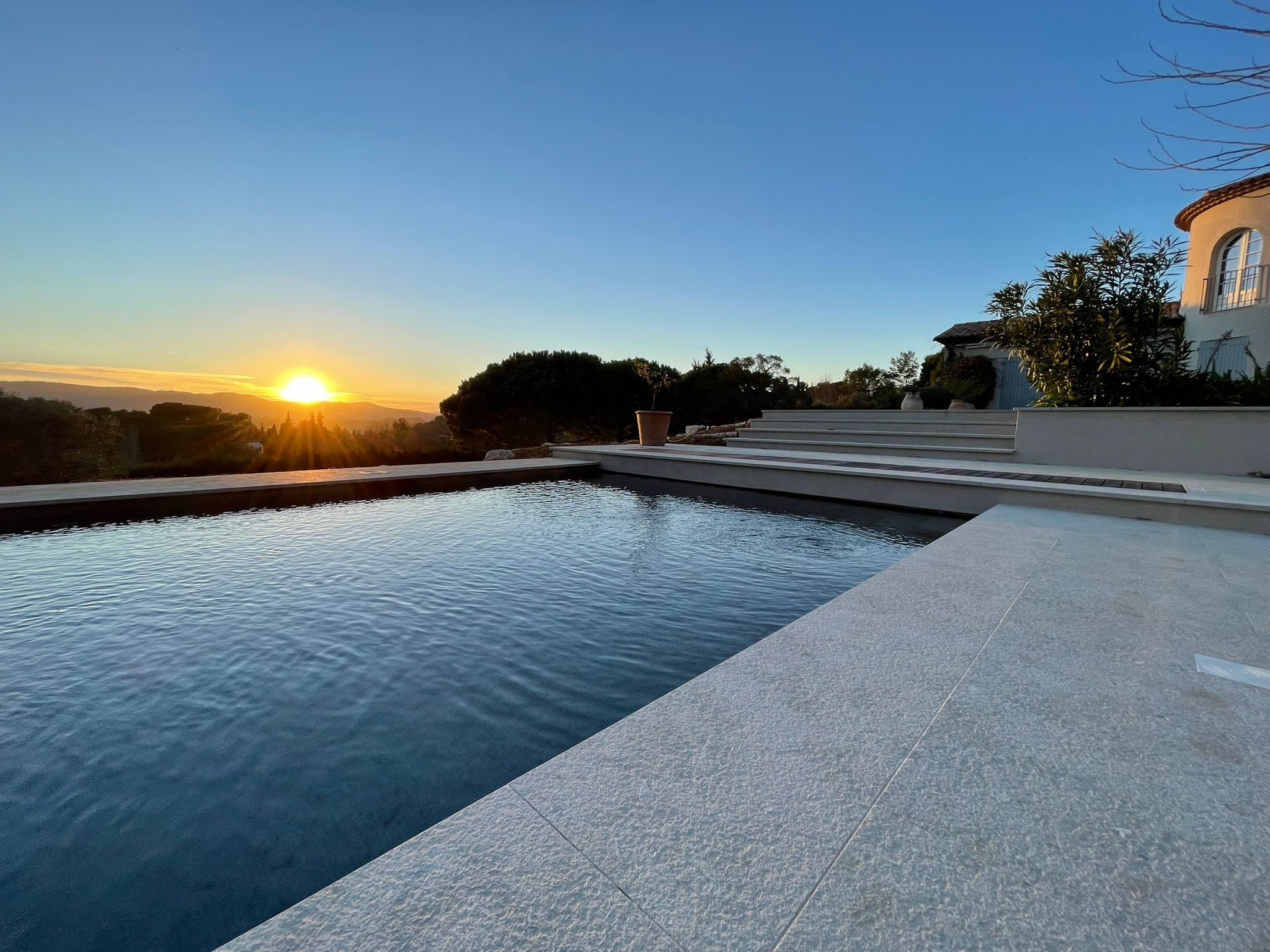 Piscine en Grigio Olivo flammé (6)